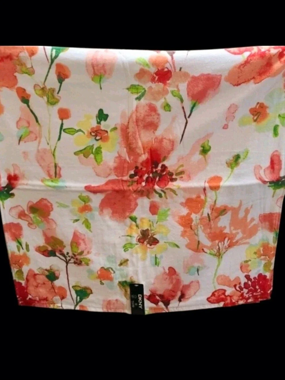 4 Piece DKNY Floral Red Pink Coral Watercolor Flowers Bath & Tip Towel Set New